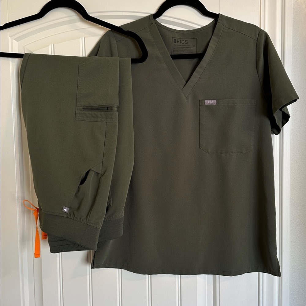 Moss Set Medium